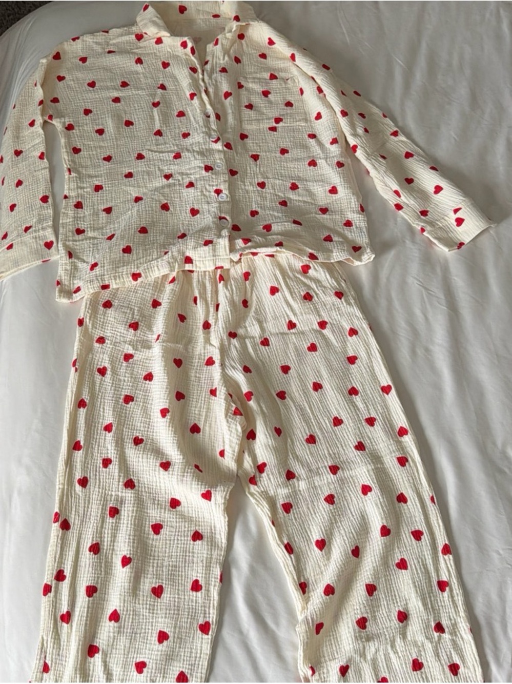 Amazon Cream Heart-Print Women's Pajama Set in Red
